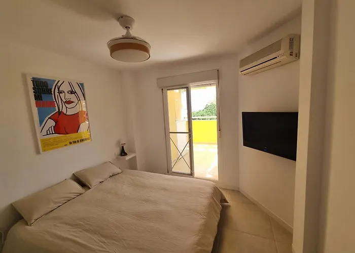 Calahonda Royale Penthouse With Sea Views شقة *
