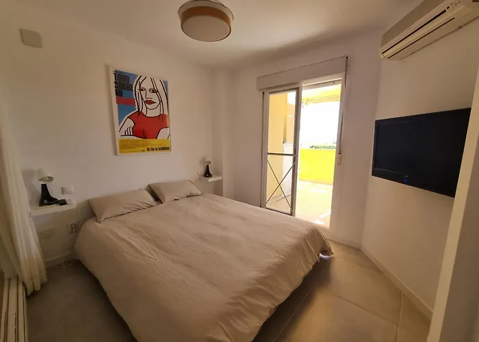 Calahonda Royale Penthouse With Sea Views Marbella